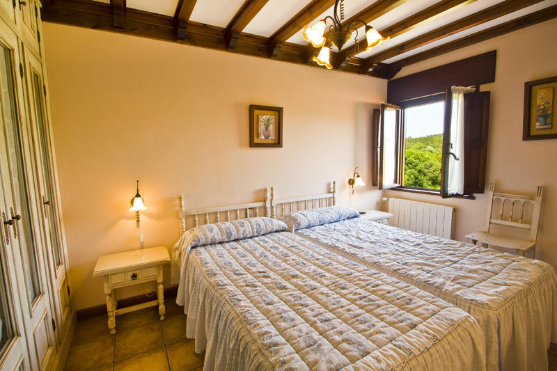 Hospedaje Granada San Vicente De La Barquera Habitación foto
